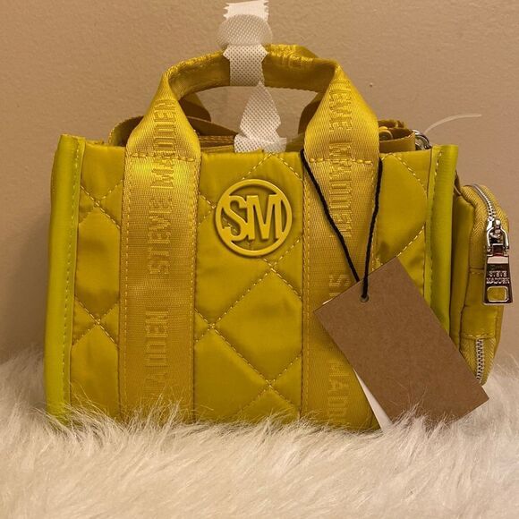 NWT Steve Madden Crossbody Bag w/ AirPod Case - Bright Chartruese/Yellow - Picture 1 of 15